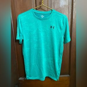 Under Armour boys youth extra large loose short sleeve green athletic shirt